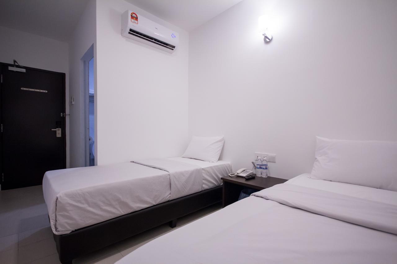 D Nice Hotel Bayan Lepas Exterior foto
